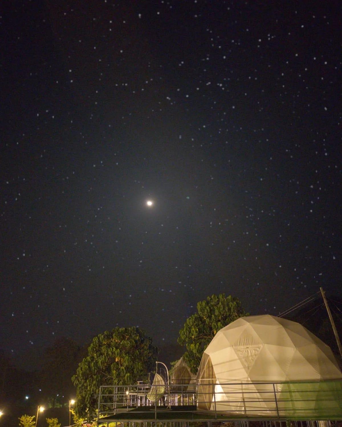 Hotel Wildglamps Athirappilly Esterno foto