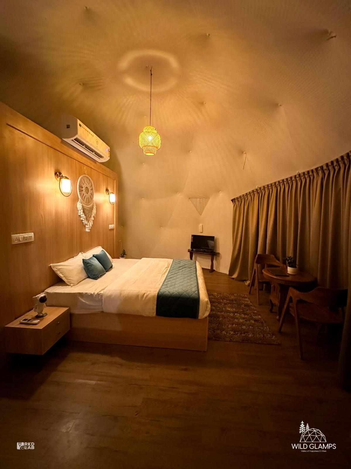 Hotel Wildglamps Athirappilly Esterno foto