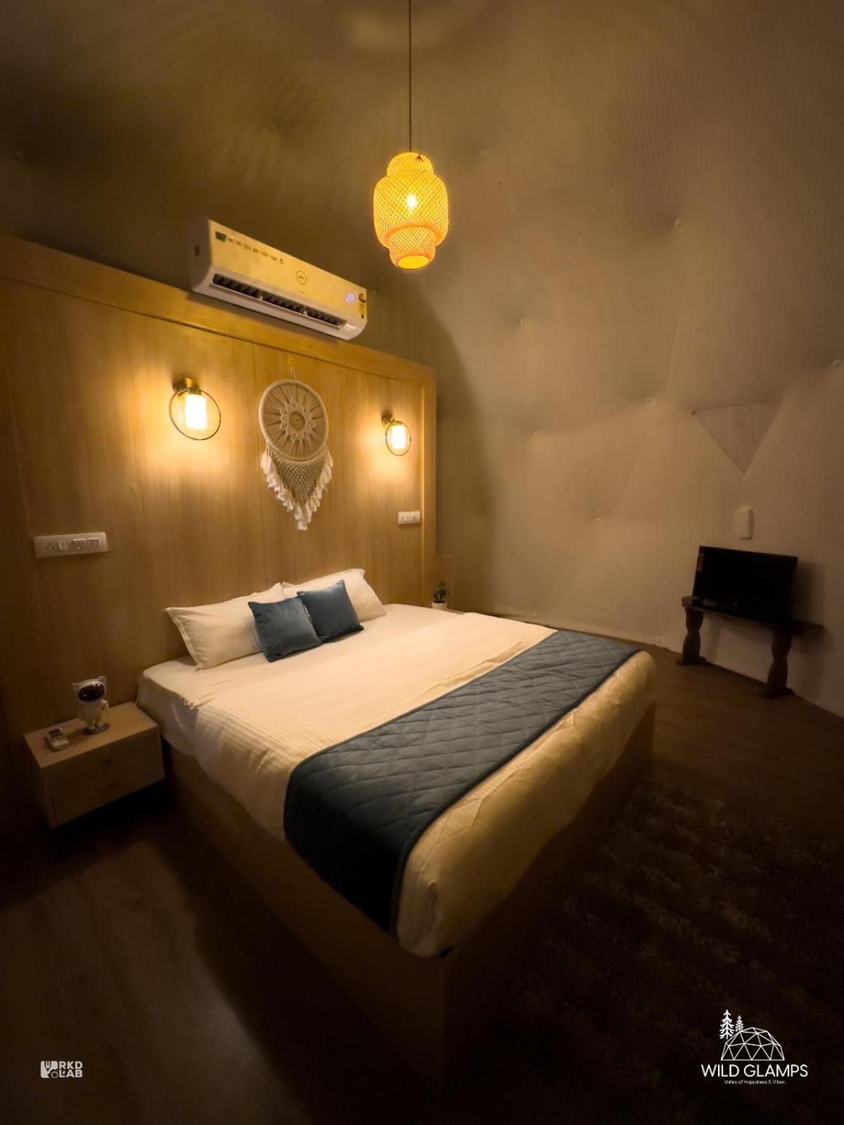 Hotel Wildglamps Athirappilly Esterno foto
